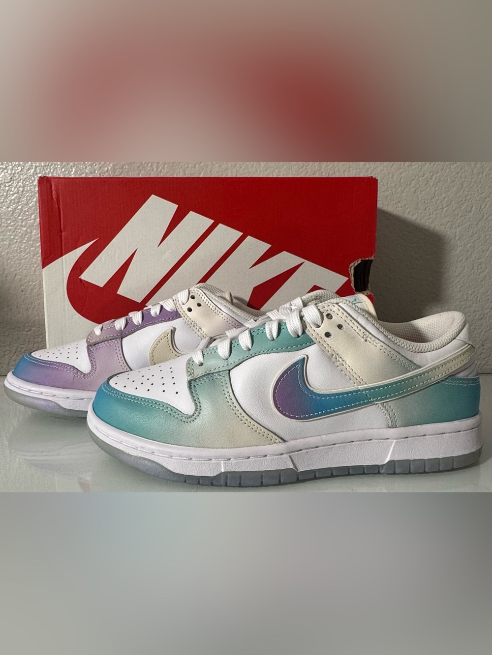 Women’s Nike Dunk in White / Multi Color Ice Blue Size 8